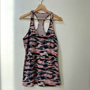 LULULEMON  WOMENS ACTIVEWEAR TANK TOP CAMOUFLAGE Sz MD or LG